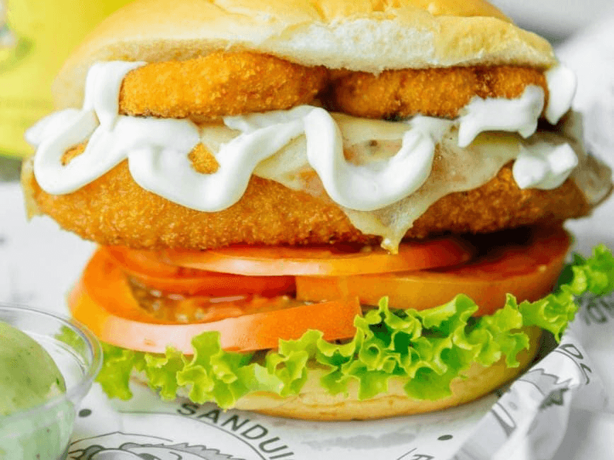 Combo Premium Chicken Onion Empanado + Batata Frita + Coca-Cola 350ml